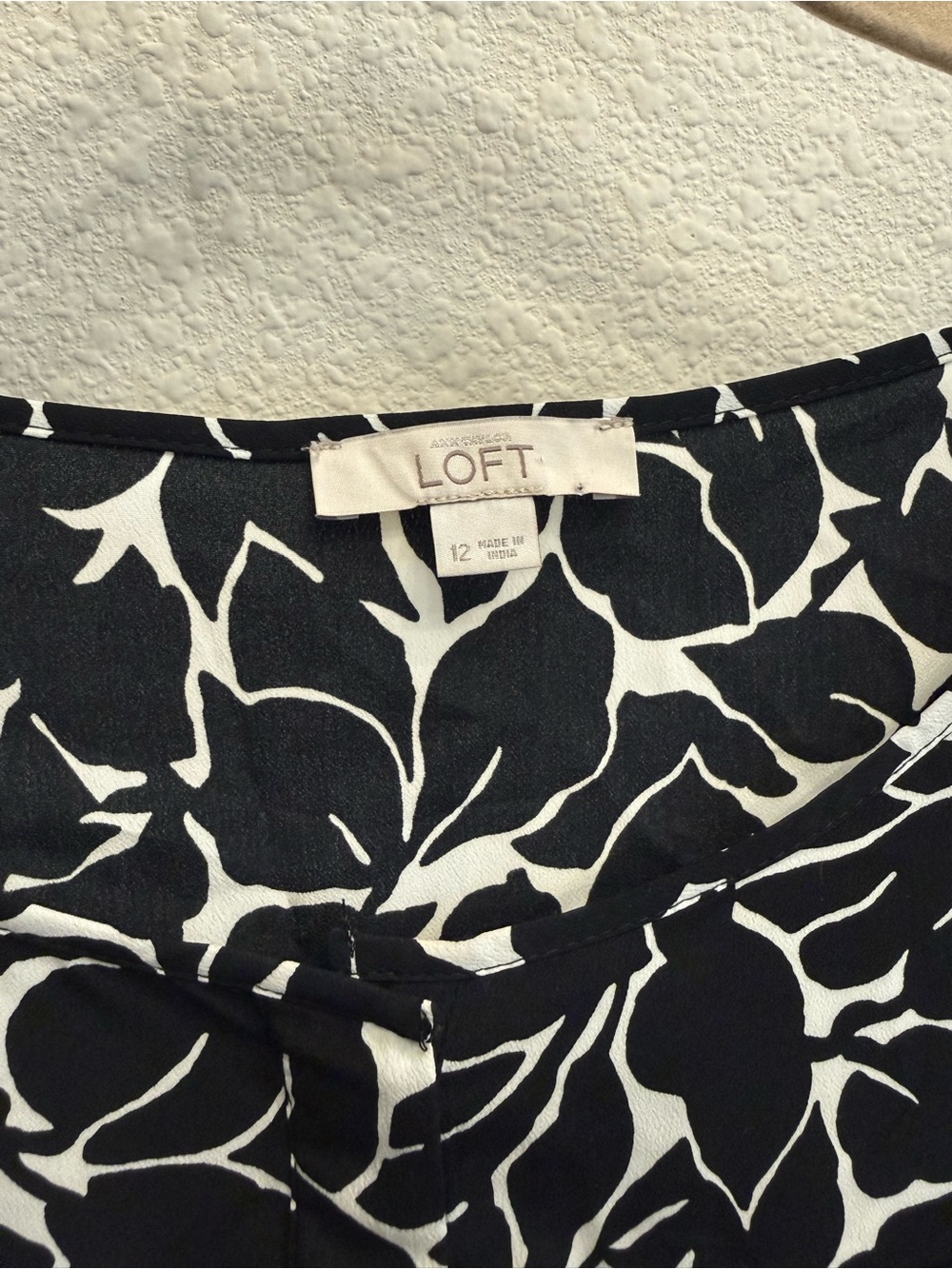 LOFT Black & White Floral Romper | Size 12 - Picture 4 of 11